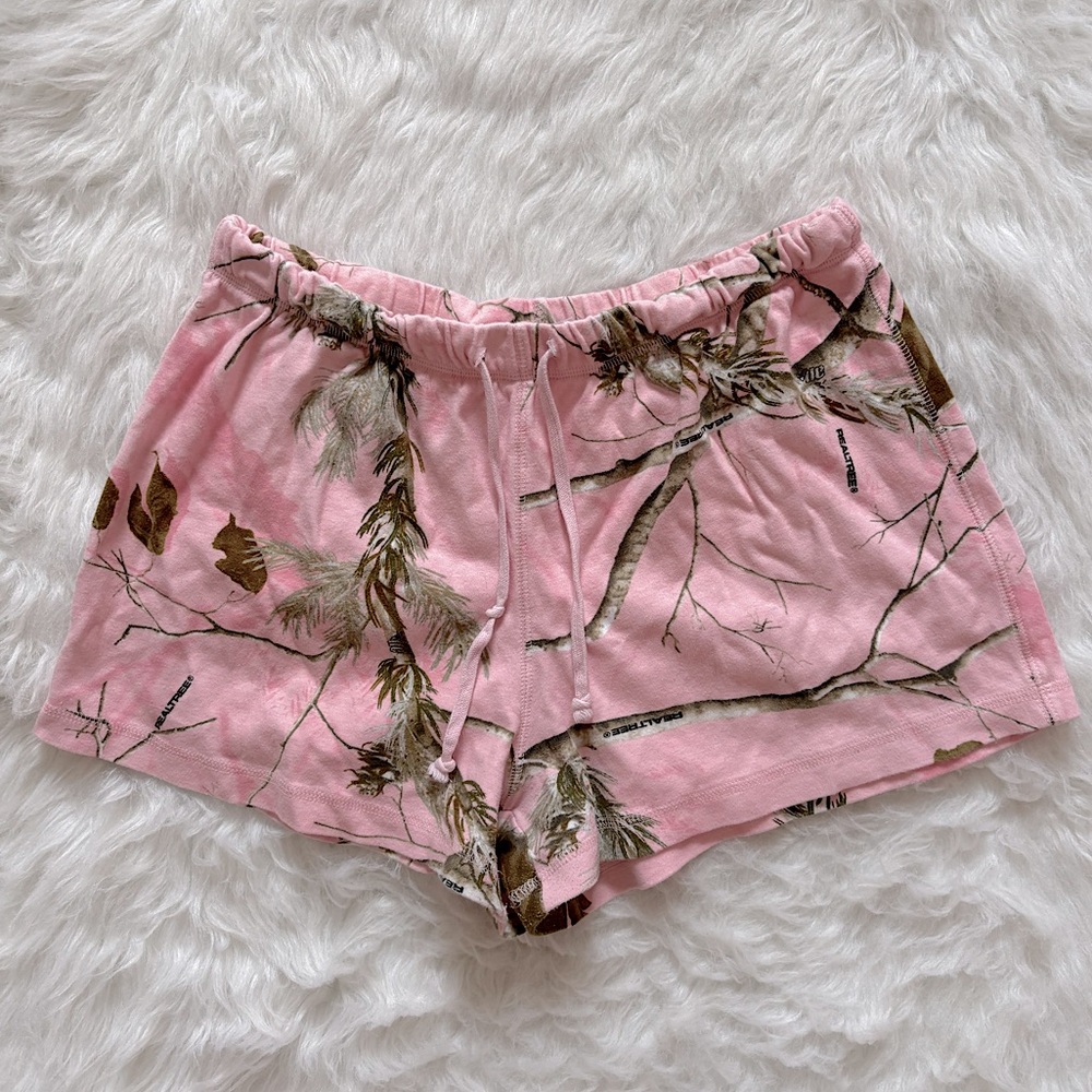 Cabelas Realtree Camo Shorts